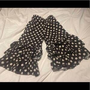 NEW PERSNICKETY CLOTHING kids' ruffle pants in black and white